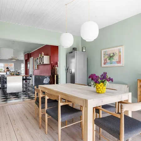 Dom wakacyjny Rosamunde - 350m From The Sea By Interhome